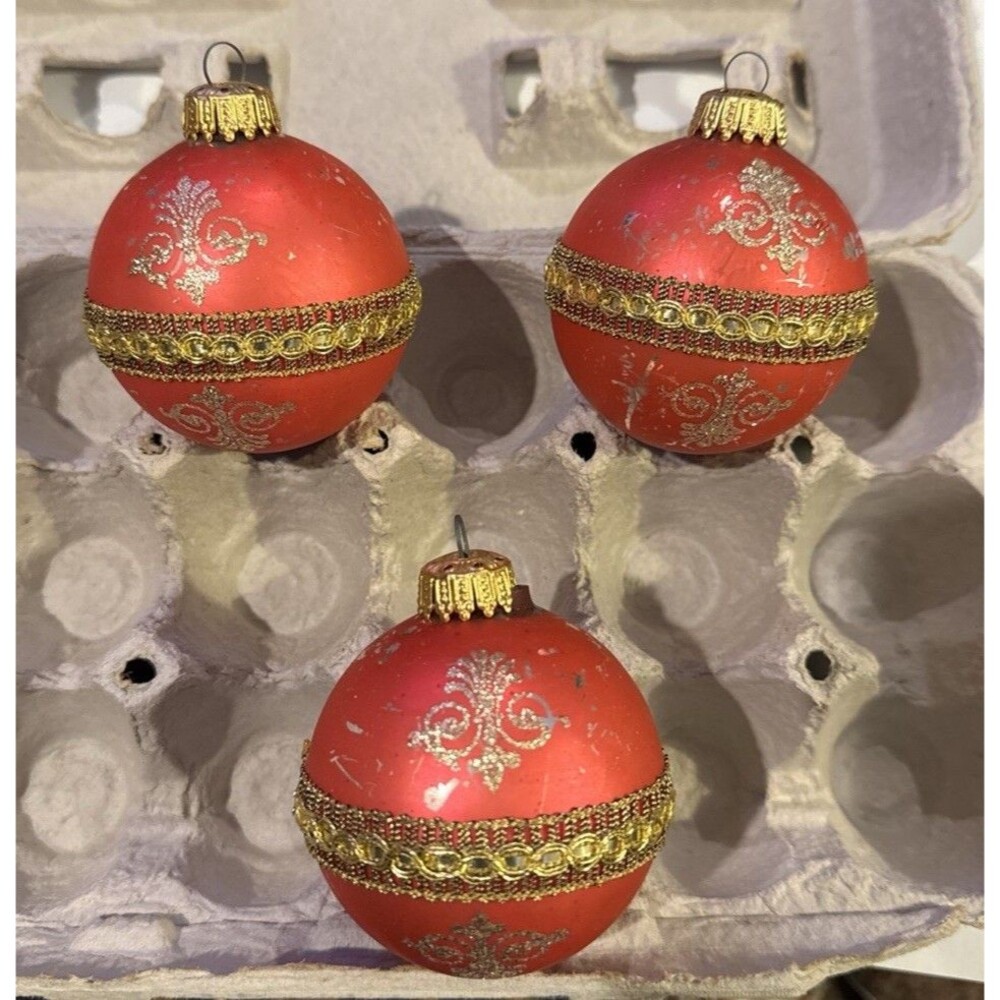 Vintage Ornament 3 embellished salmon gold glitter paint scratches 60s / 70s
